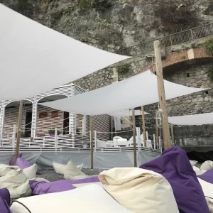 Vela ombreggiante bianca per terrazzi, giardini e pergole, telo oscurante resistente ai raggi UV e intemperie