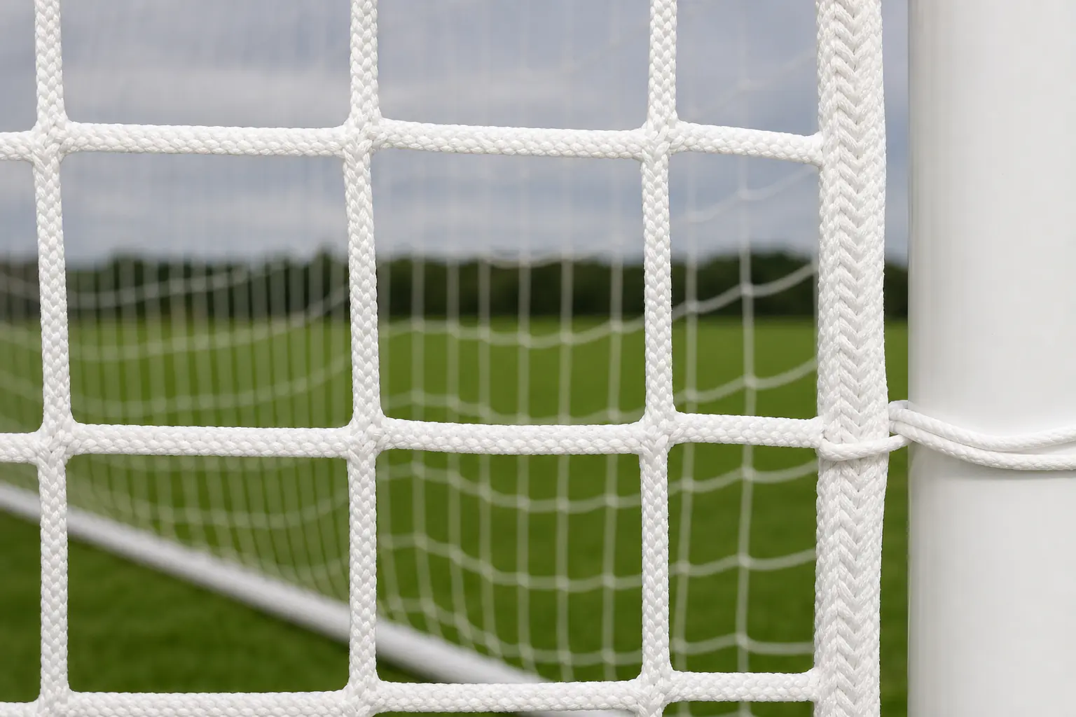Dettaglio rete calcio in polipropilene 6 mm a maglia quadrata senza nodo