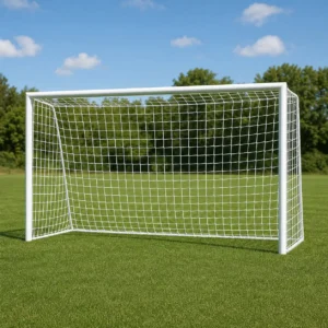 Rete bianca quadrata senza nodo installata su porta da calcio ridotta 6,30 × 2,30 m